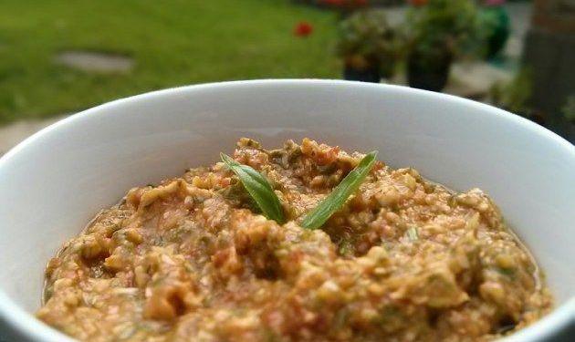 Tomato summer pesto