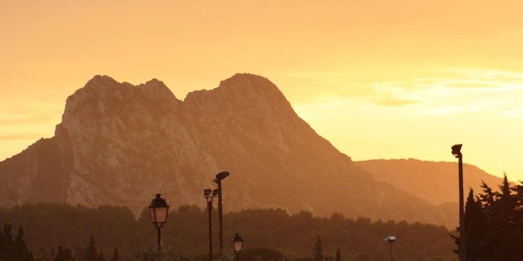 Eygalieres Sunset #Eygalieres #Provence @PerfProvence