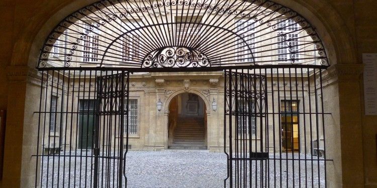 Hotel de Ville Aix-en-Provence #AixenProvence @PerfectlyProvence