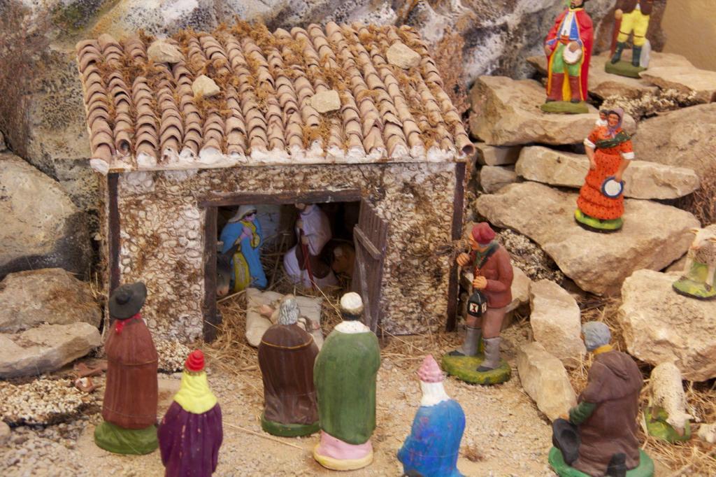 Santons #Provence #Christmas Traditions @PerfProvence