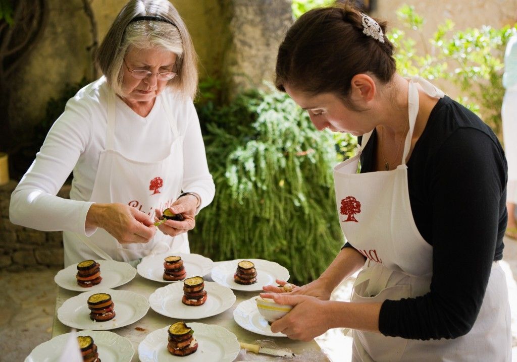 Students making aubergine Patricia Wells Cooking #PatriciaWells credit Jeff Kauck