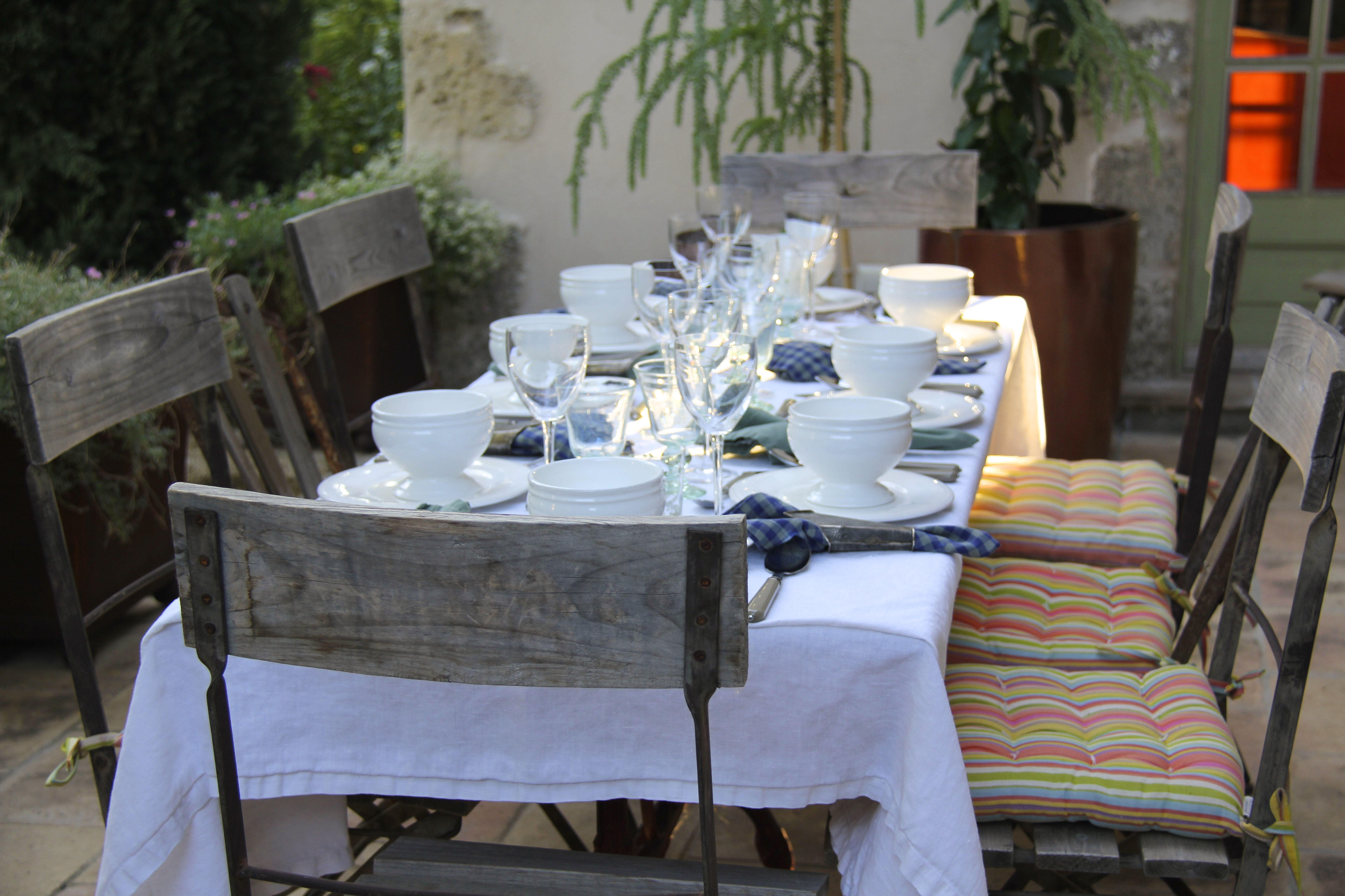 A Provencal Table Setting