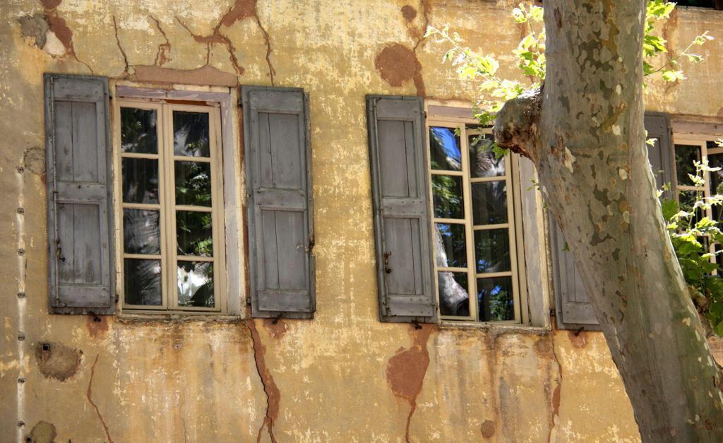 A Window in Cotignac #Cotignac #Var #Provence