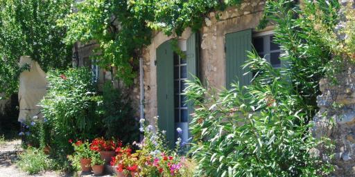 Buying a house in Provence #Provence via @Provence_Search