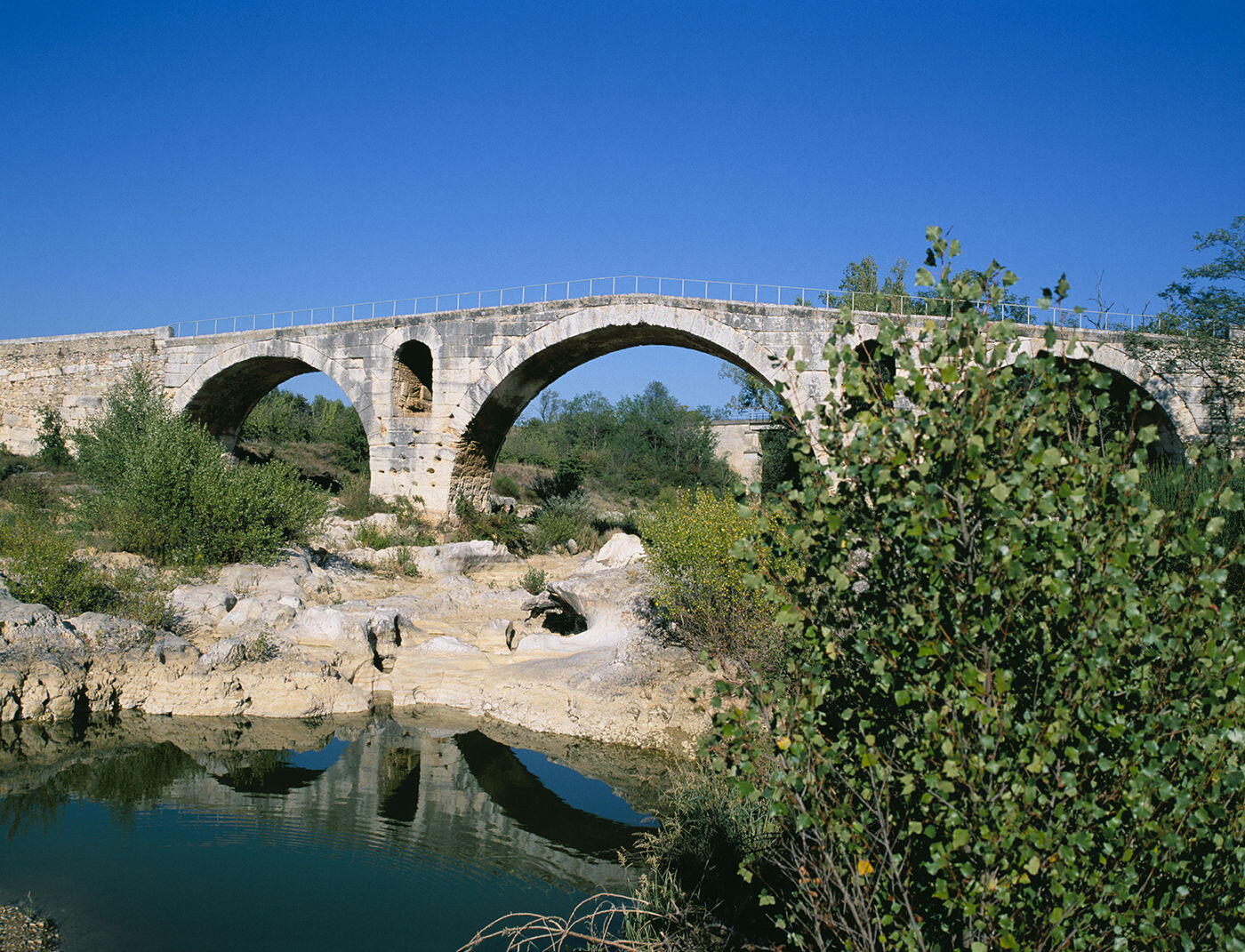 Le Pont Julien du 1er siècle dans le Luberon Provence