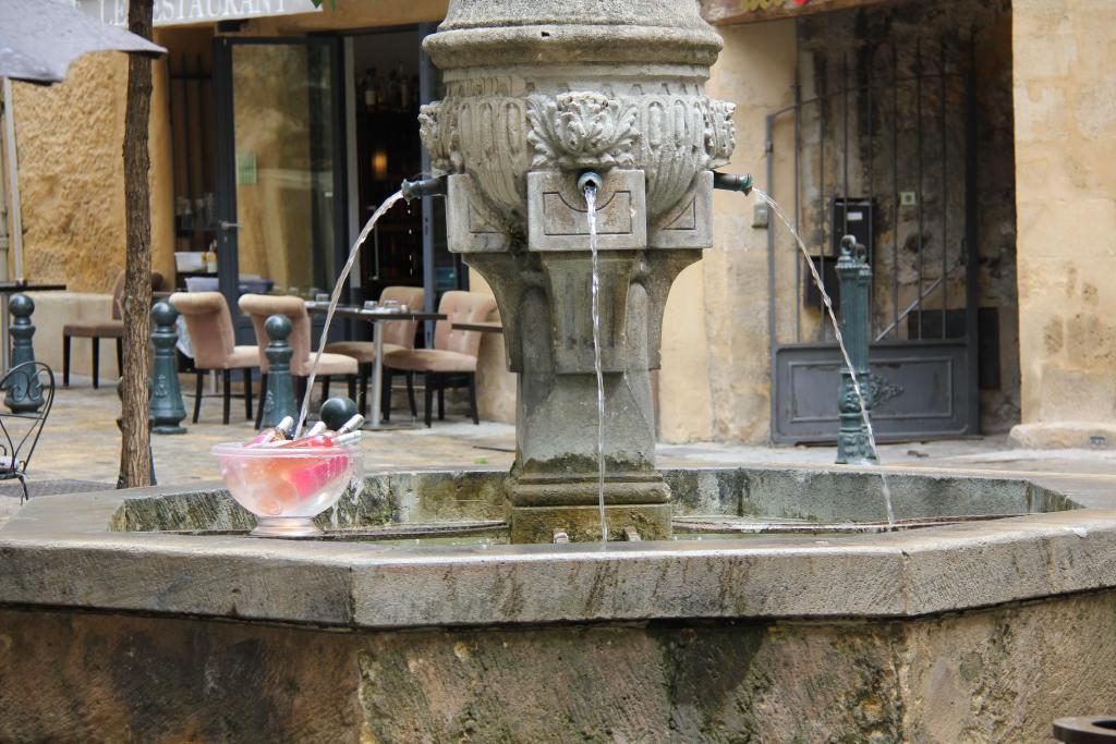 Place des Trois Ormeaux #AixenProvence