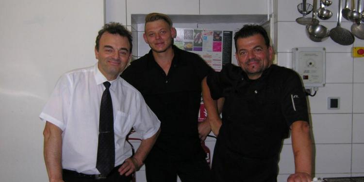 Kouros Kitchen Cuers