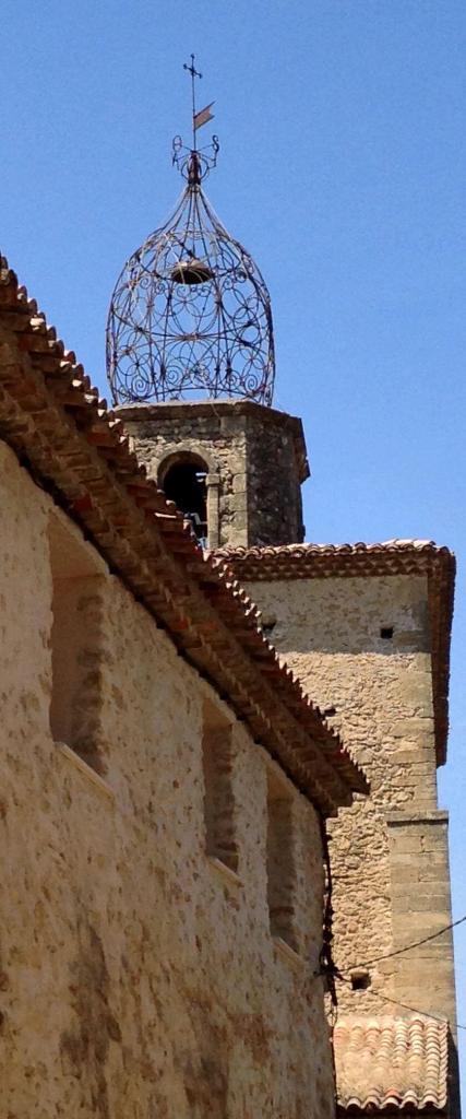 Notre Dame de la Purification #Lauris #Provence