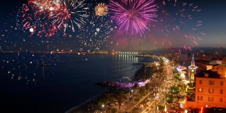 August concerts feu d'artifice Nice French Riviera Cote d'Azur @AccessRiviera