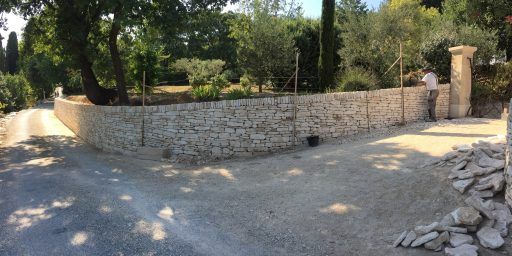 Dry Stone Wall #Provence @ProvenceTayls