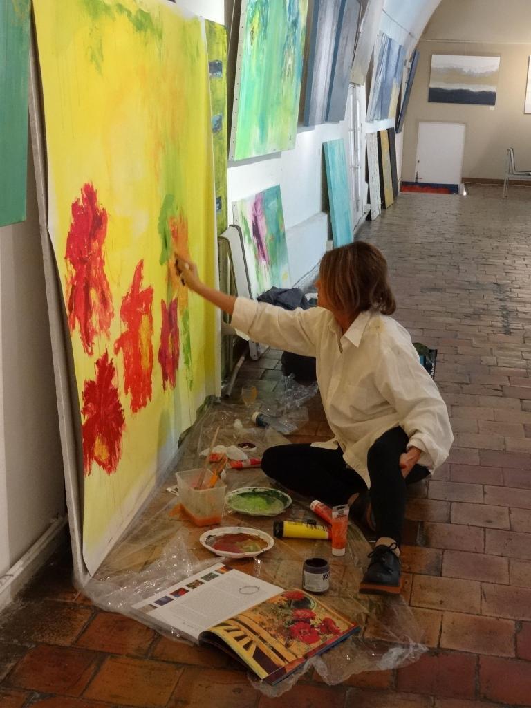 Barbara painting in La Prevote @BarbaraPitcher