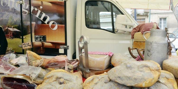 Foire Gourmand au Gras #Markets #Provence @CuriousProvence