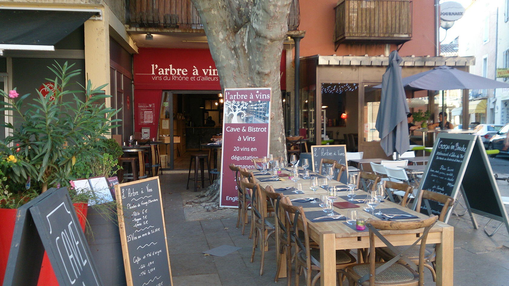 Wine bar L'Arbre a Vins Vaison-la-Romaine