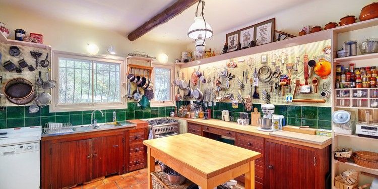 Julia Childs Kitchen La Pitchoune @Sothebys