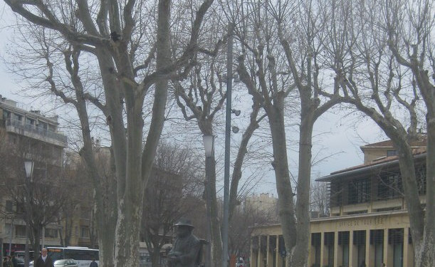 Cézanne’s Statue Aix en Provence @Aixcentric