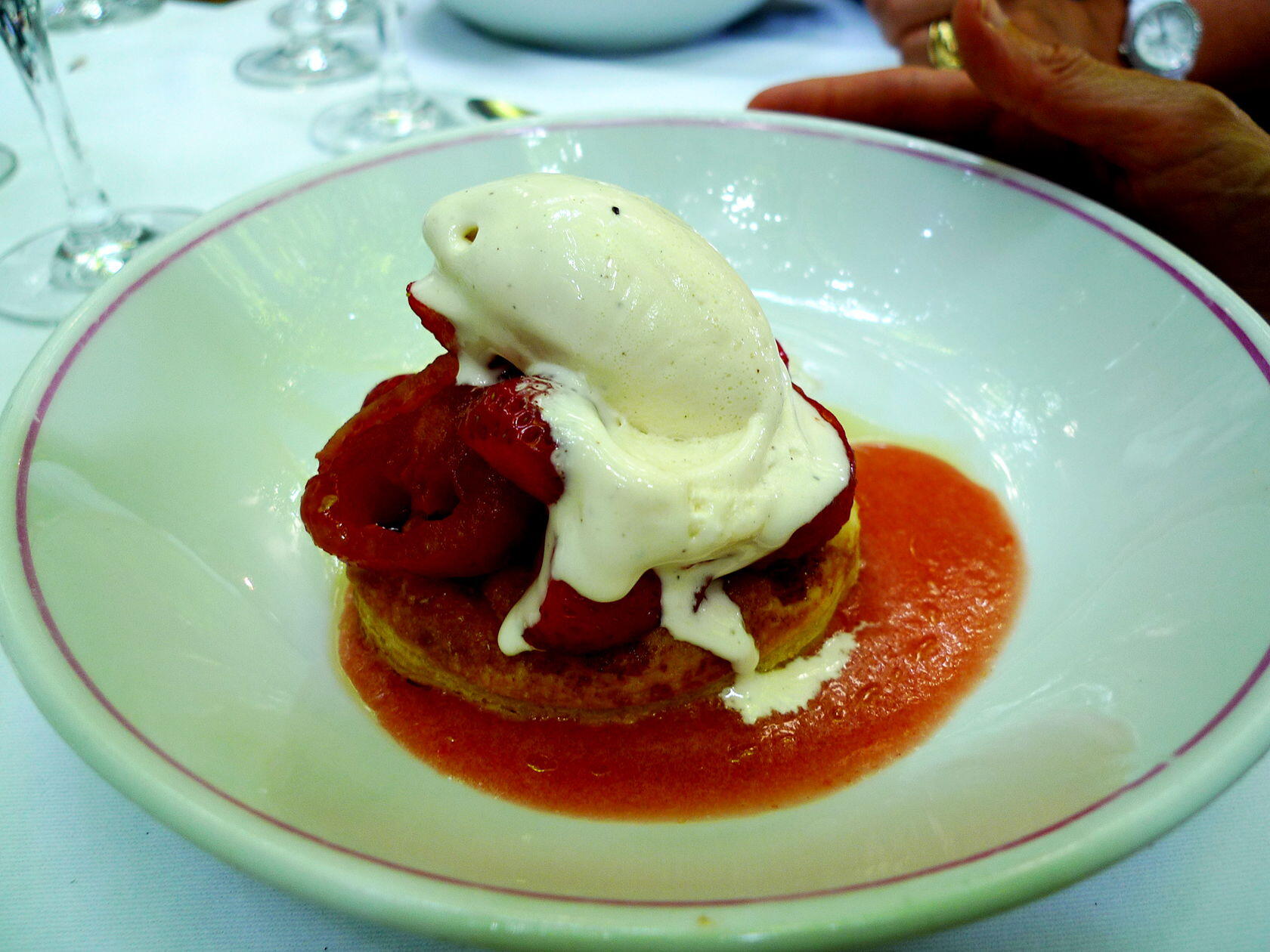 Strawberry Tart Tarte aux Tomates et Fraises @LaPetiteMaison #Cucuron @PerfProvence