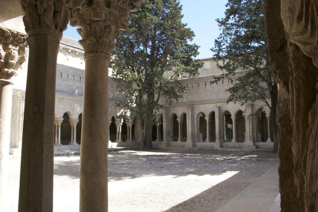 Arles cloister #Arles #ExploreProvence @PerfProvence