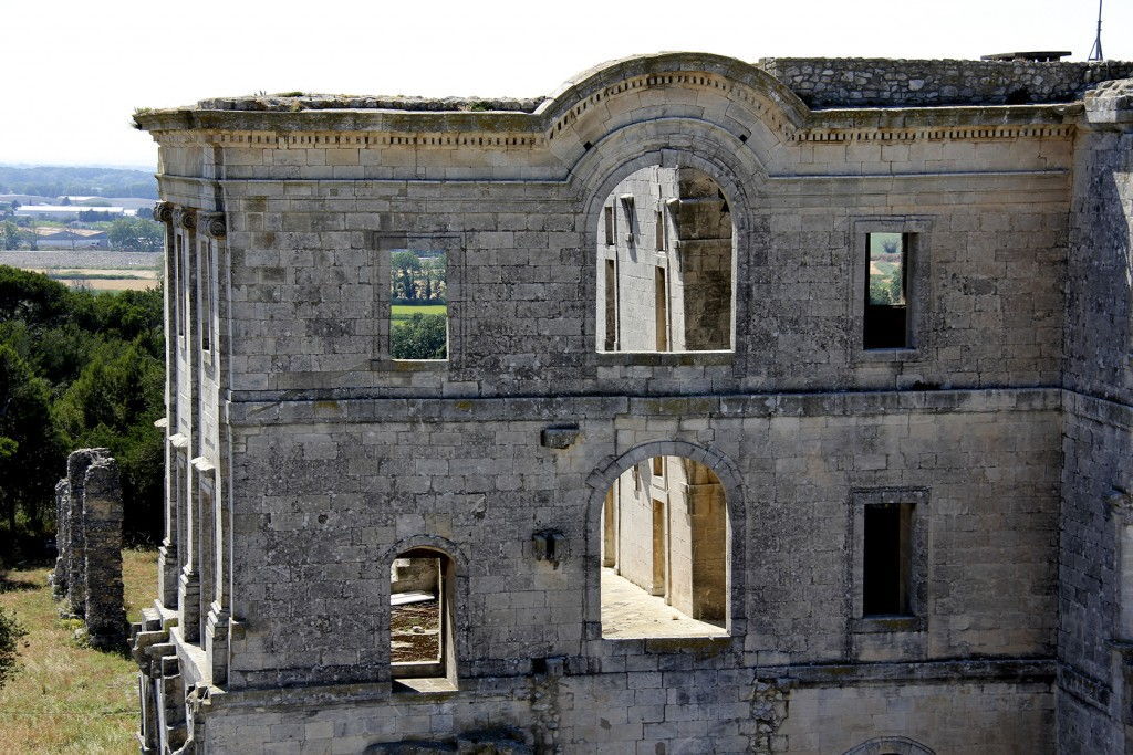 Saint Maur Monastery #Montmajour Abbey #ExploreProvence @PerfProvence