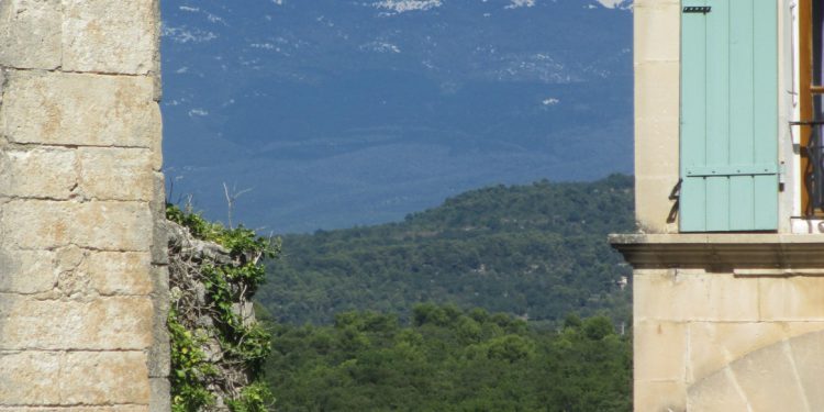 Venasque #Luberon @CobblestonesandVineyards