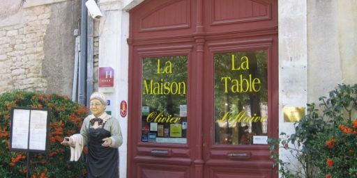 Dining in France @CobblestonesandVineyards