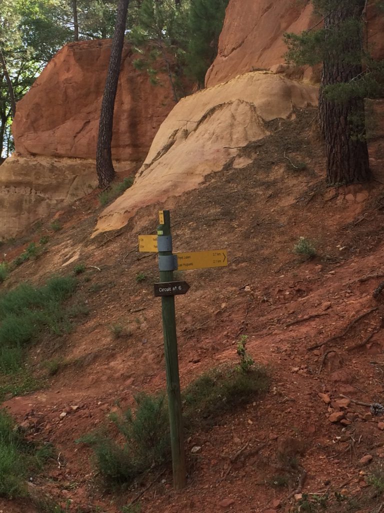 Roussillon Ochre Cliffs @VaucluseDreamer