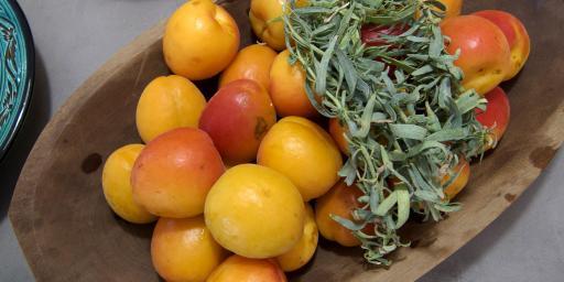 Market Apricots Provence