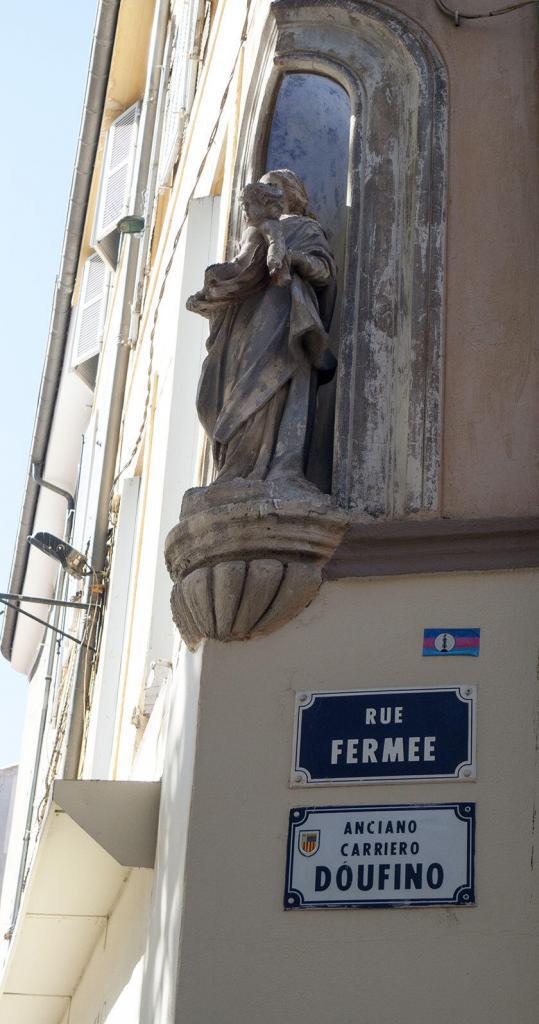 Rue Fermee #AixenProvence @PerfProvence