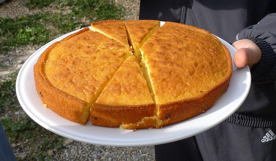 Saffron Cake Tastes of Provence 