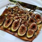 Cambozola and fig flatbread @CocoaandLavender