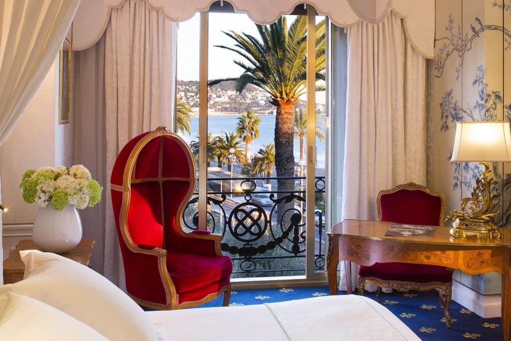 Le Negresco Exclusive Room Sea view #HotelNegresco @NegrescoHotel