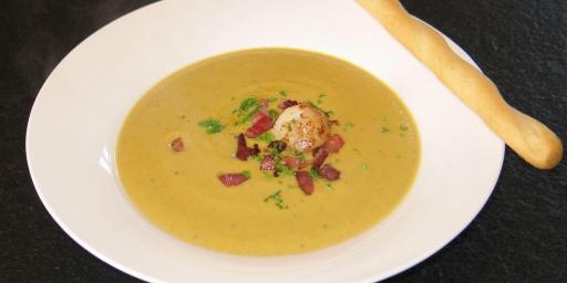 Butternut Squash Soup with Pan-Fried Scallop @Masdaugustine