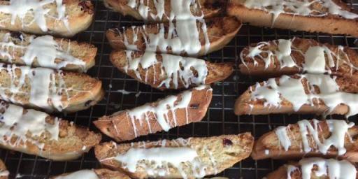 Cranberry, Pistachio White Chocolate Biscotti @Goutetvoyage