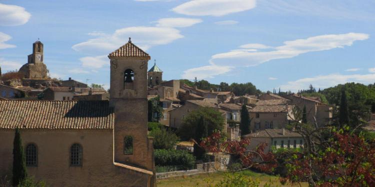 Lourmarin in the Luberon by Cobblestone and Vineyards