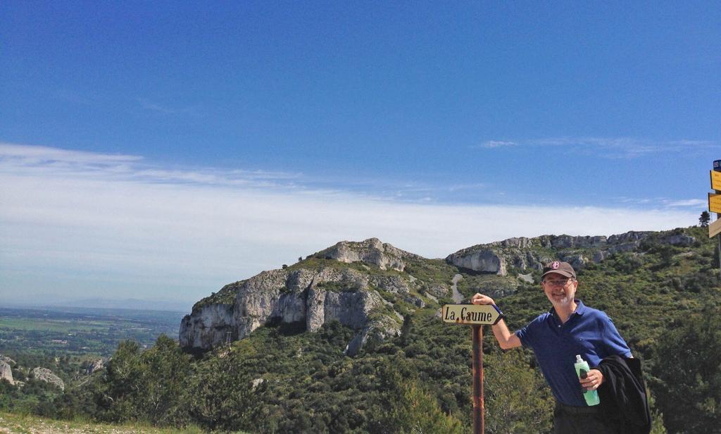 Hiking La Caume in the Alpilles @keith_vansickle