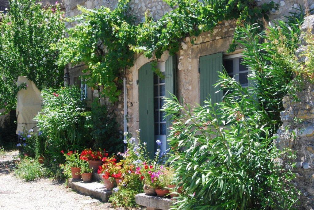 Buying Property Provence Eygalieres