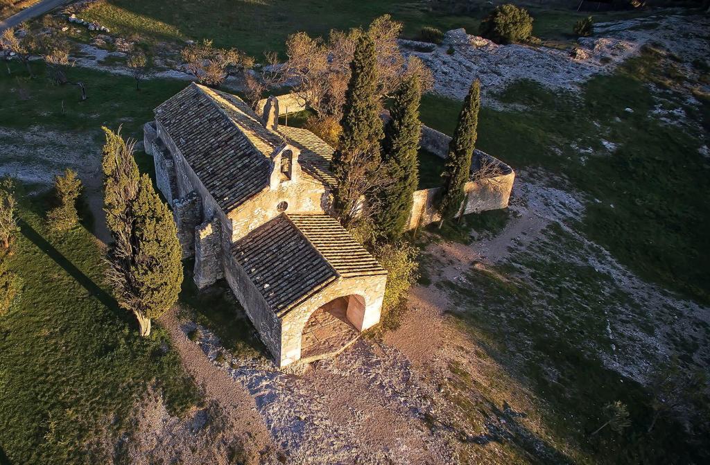 Les Alpilles Vues du Ciel Photo Book