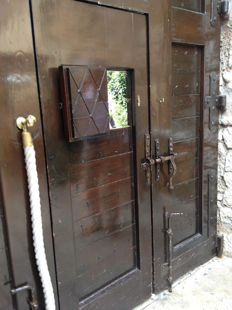 Entrance door La Colombe d'Or St Paul de Vence The Monaco Reporter