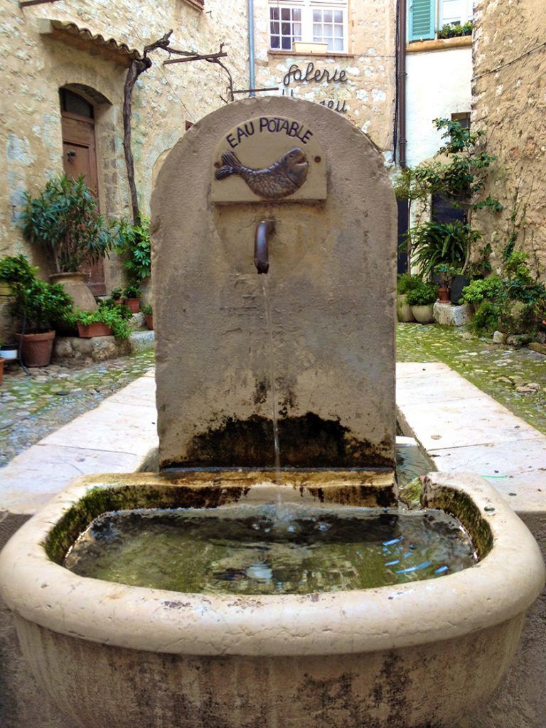 Fountain in St. Paul de Vence @CelinaLafuenteDeLavotha