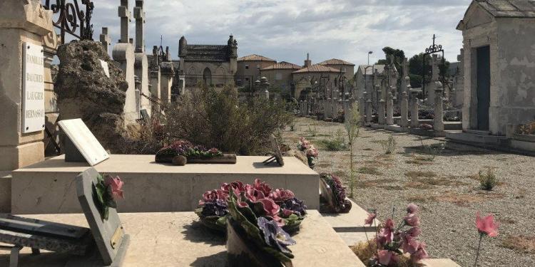 Witches Provence Halloween Cemetery @Girlgonegallic