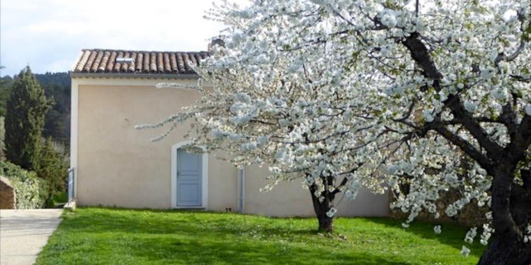 Expat Living Lourmarin Provence