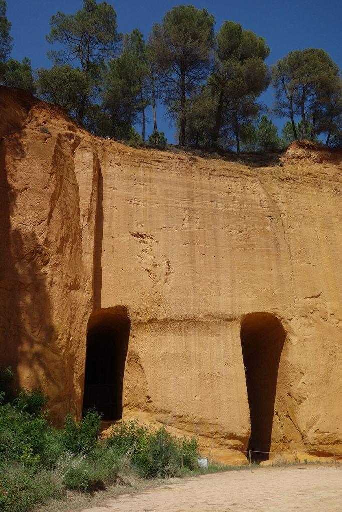 Provence's Natural Ochre Roussillon Mines de Bruoux