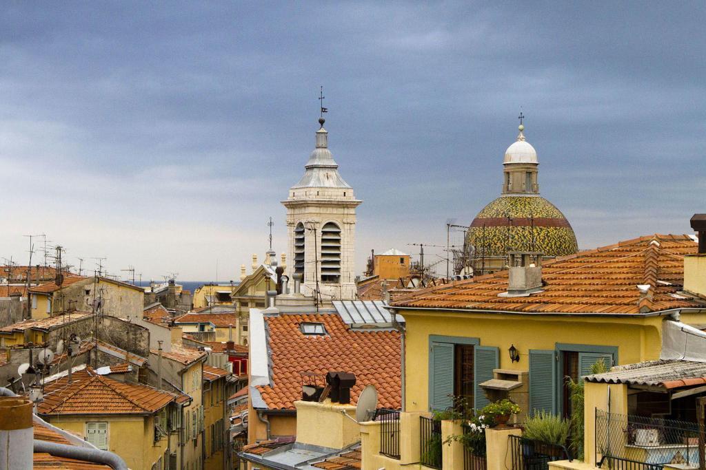 Cote d'Azur Lifestyle Rooftops in Nice Old Town MKSeales