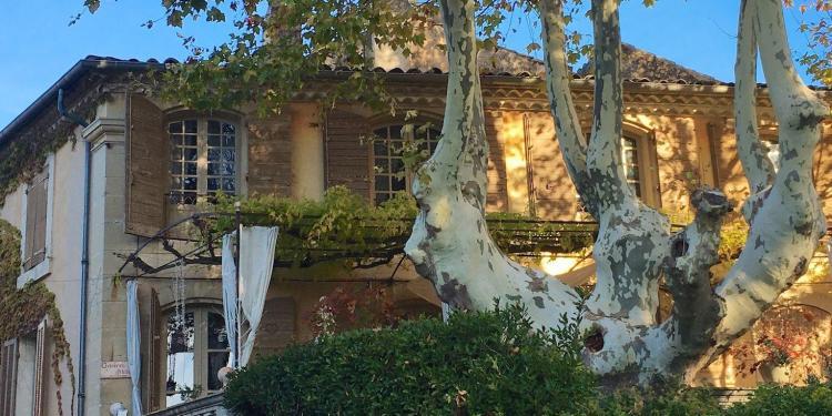 Owning Property Architecture Lourmarin @ShutrsSunflowrs