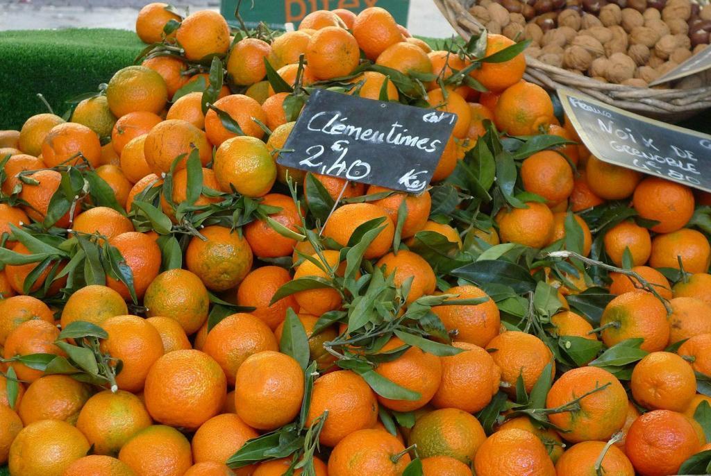 Christmas Markets Provence Clementines