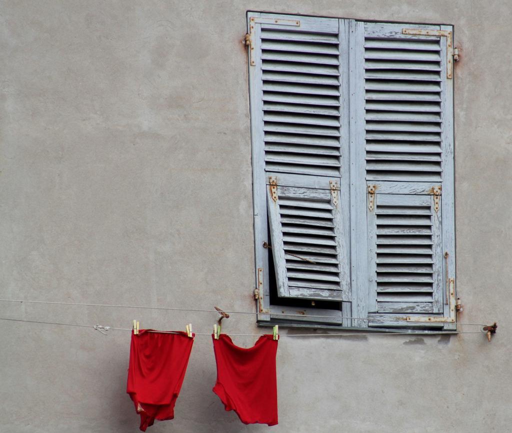 Corsica Views Windows