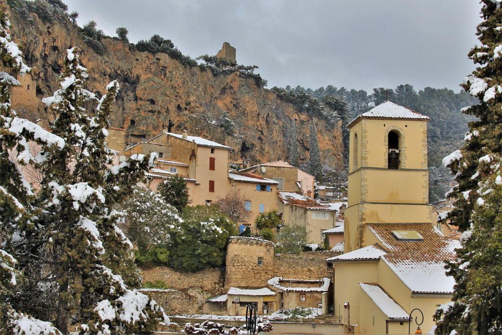 Provence Living Snow Cotignac village 27 February 2018 (15)