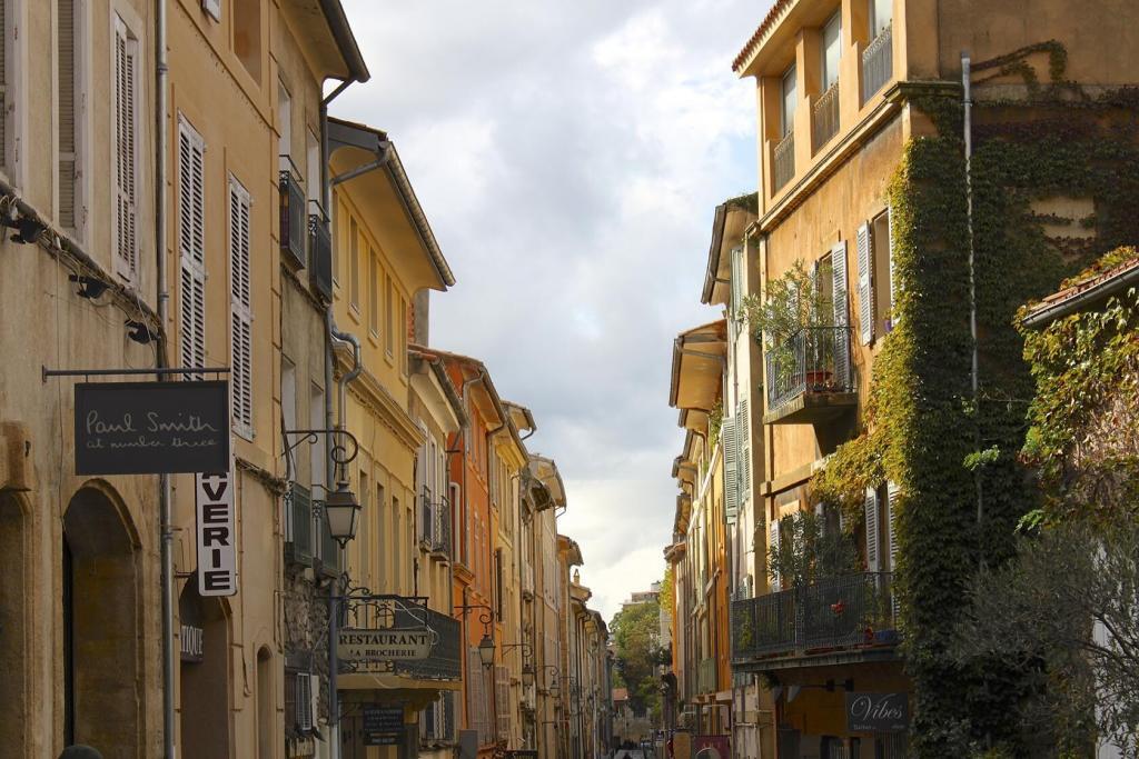 Aix-en-Provence City Guide Quartier Mazarin