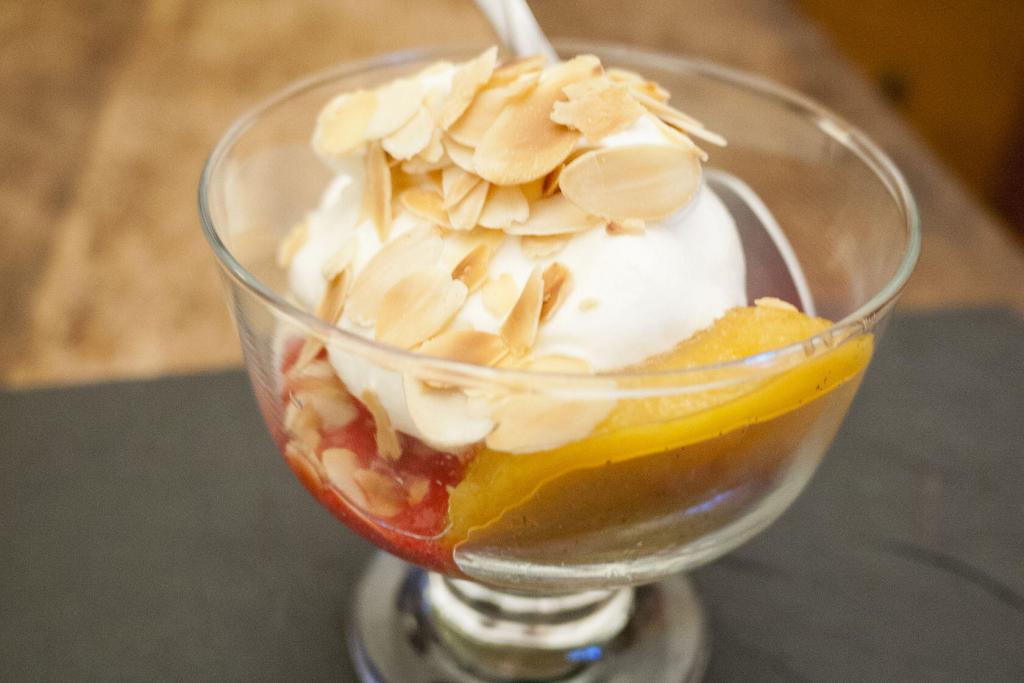 Pêche Peach Melba With Raspberry Coulis A Recipe For Stone Fruit Season Perfectly Provence 2383