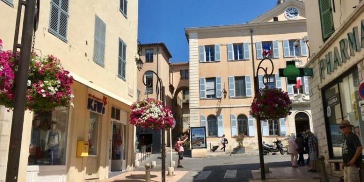 Swimsuit Shopping Antibes Cote d'Azur