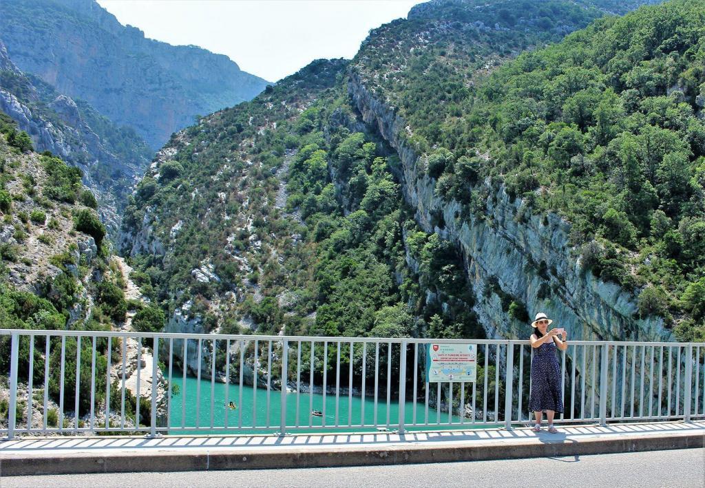 Visiting Var Kids Summer Gorges du Verdon near Quinston